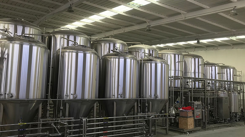 铜梁德州八樽精酿啤酒厂